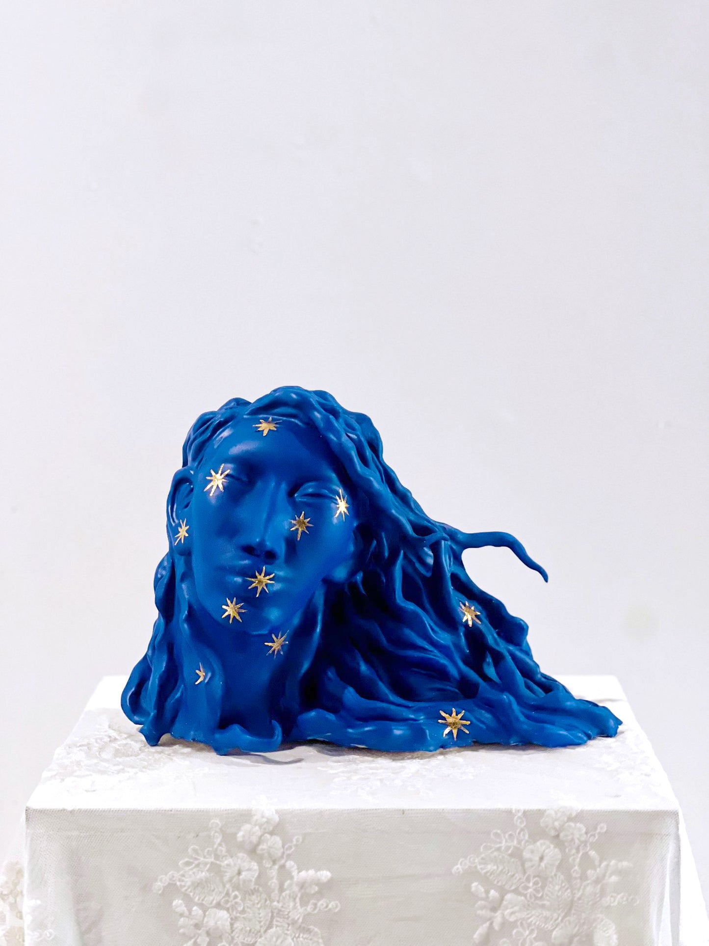 Nonna Hoogland - Venus in Blue